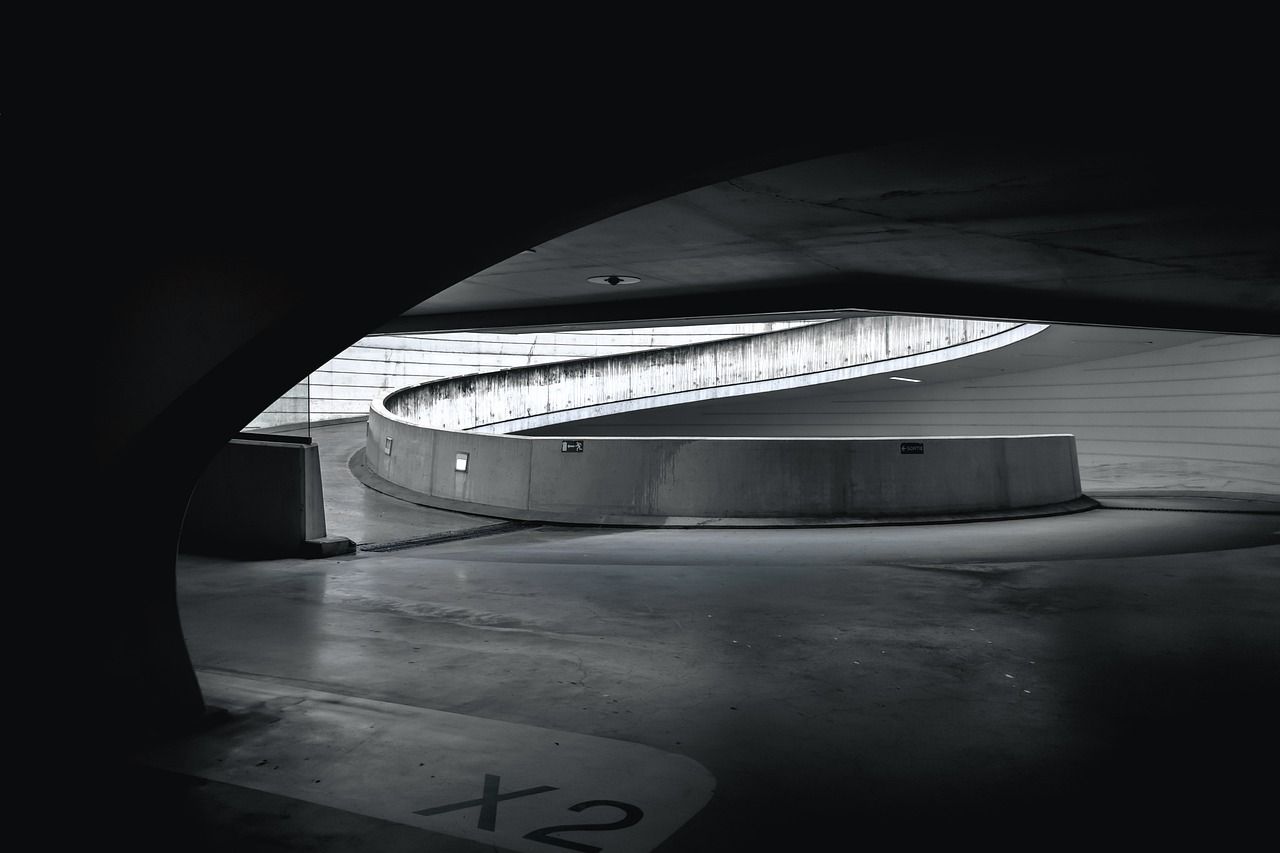 Jak elegancko usprawnić proces czyszczenia podziemnych parkingów?